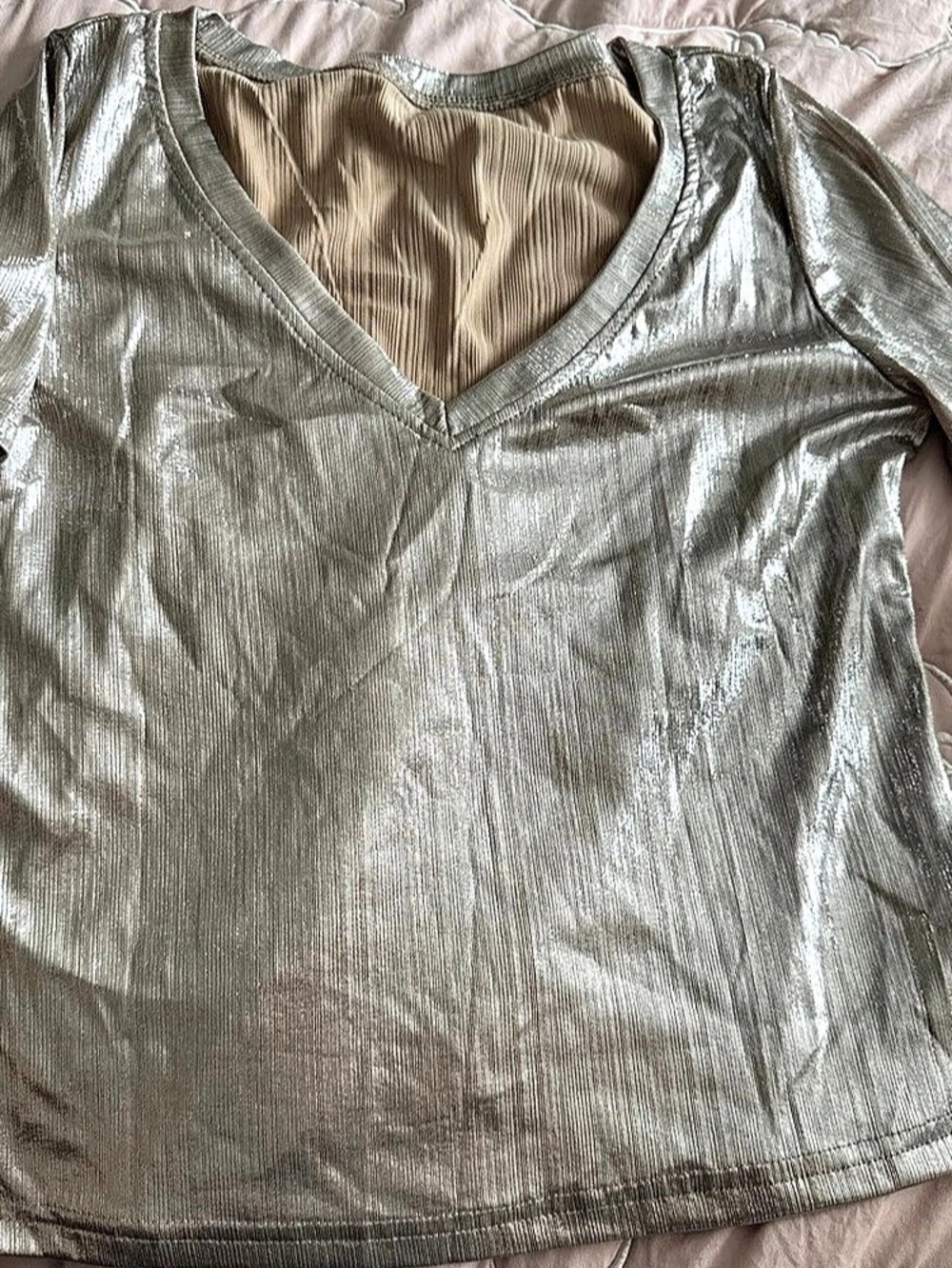 Dazy Metallic V-Neck Short Sleeve Top
